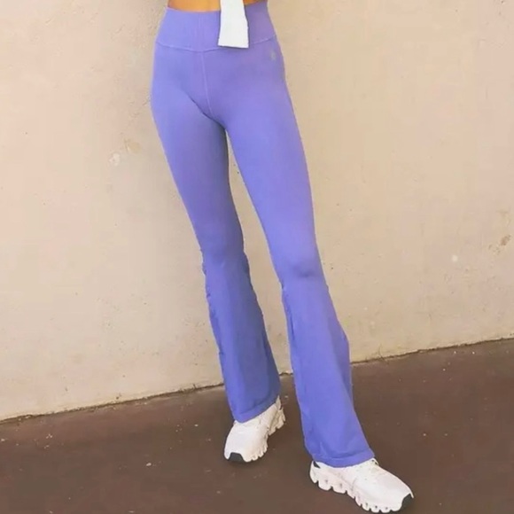 NWOT FP Movement Good Karma Flare Leggings - Blue/African Violet - XS/S - Picture 5 of 6